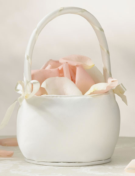 Satin Simplicity Round Flower Basket - Click Image to Close