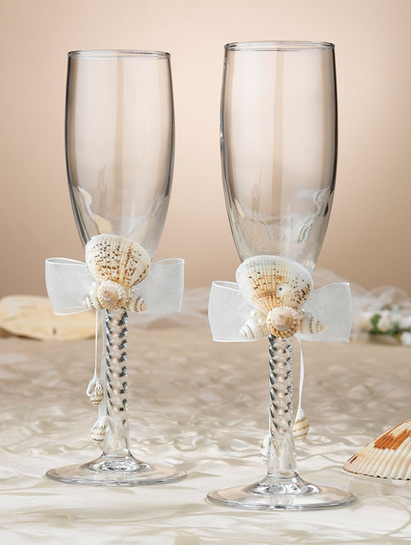 Oceans Away Collection Seashell Toasting Glasses