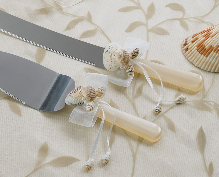 Oceans Away Seashell Wedding Cake Service Set