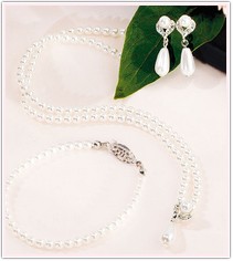 Pearl Drop 3 piece Bridal Jewelry Set